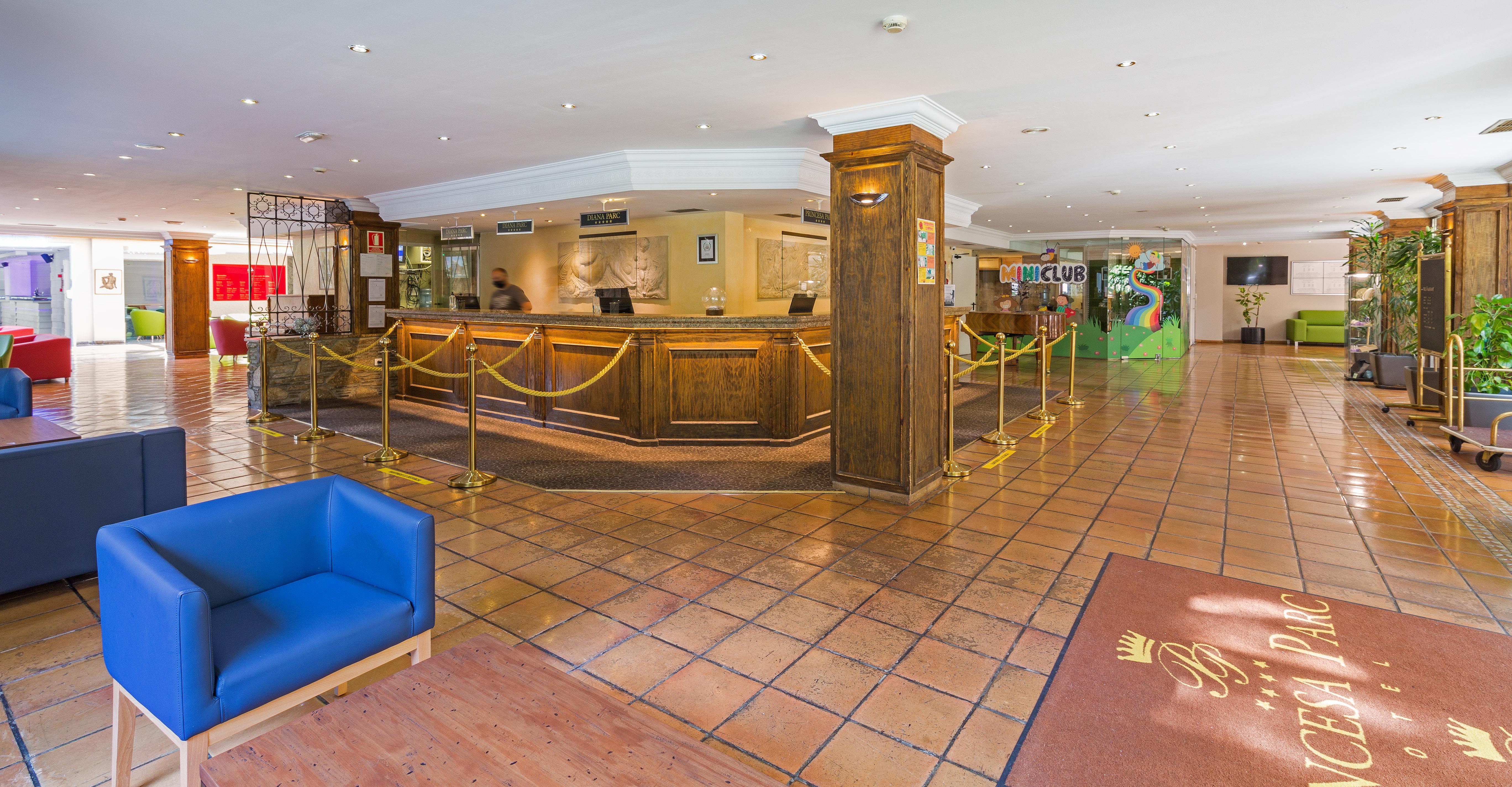 Hotel Princesa Parc Excellence Аринсал Екстериор снимка