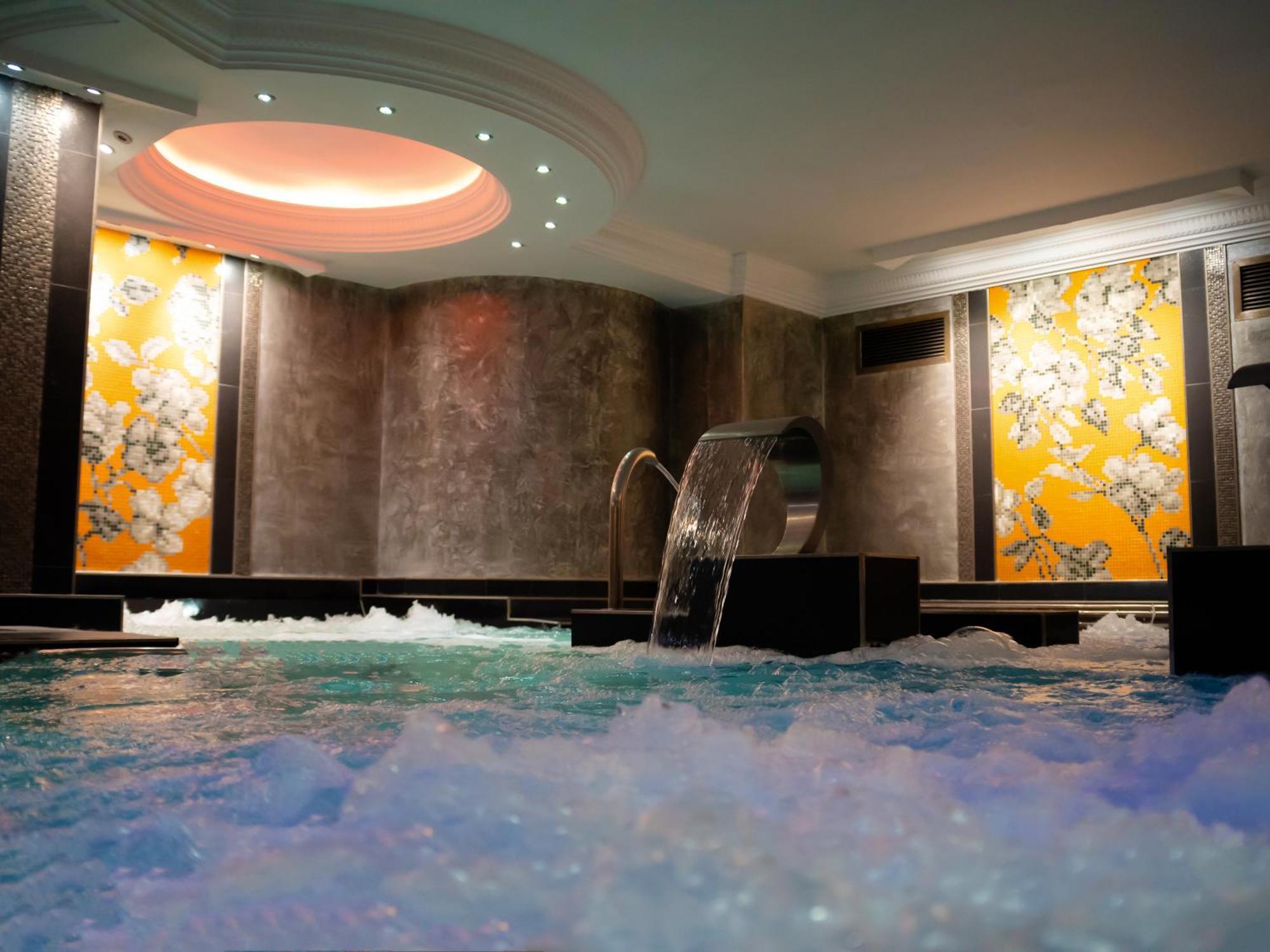 Hotel Princesa Parc Excellence Аринсал Екстериор снимка The spa at The Dorchester