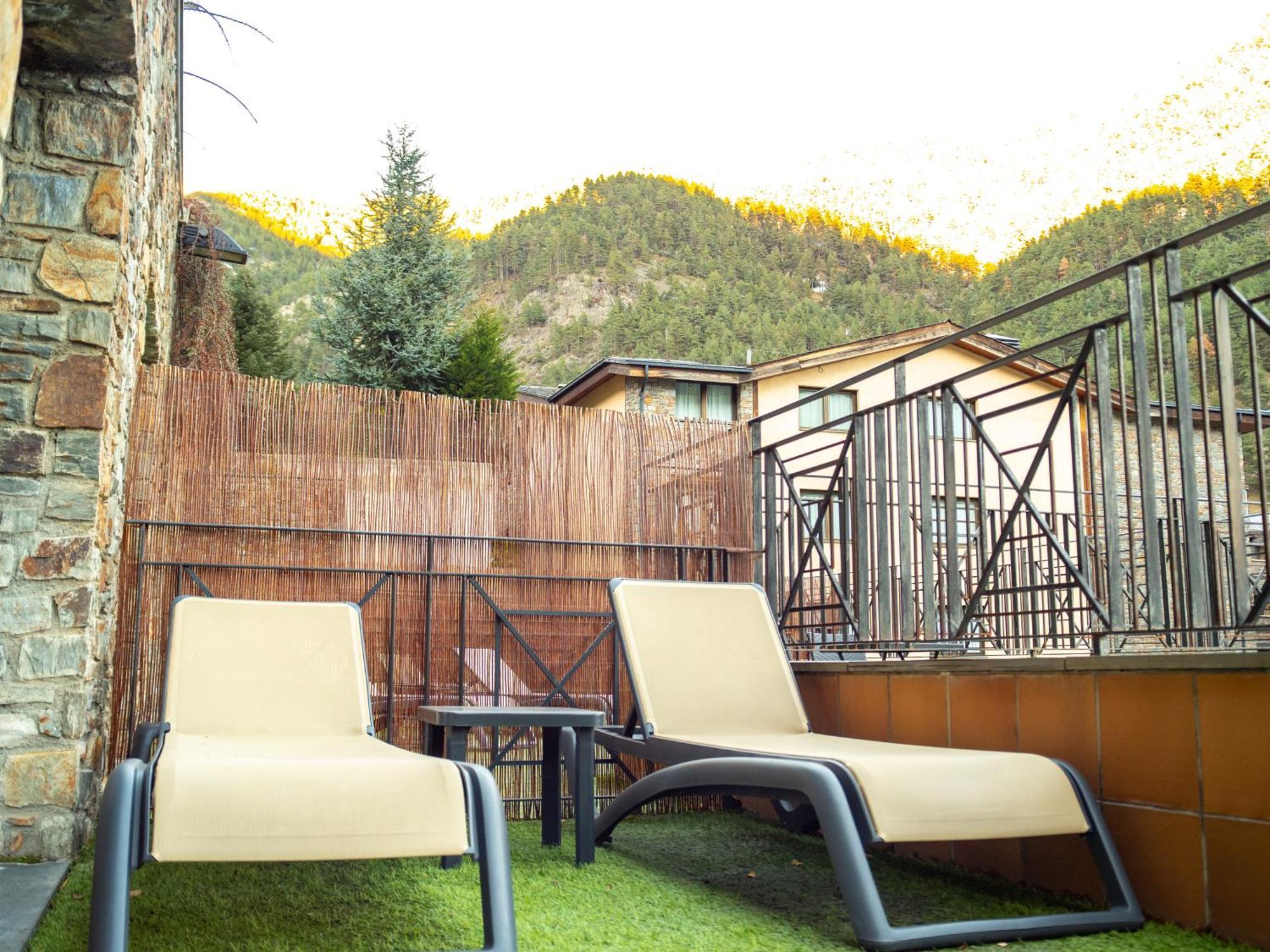 Hotel Princesa Parc Excellence Аринсал Екстериор снимка A balcony in the Alps